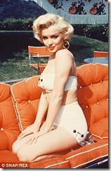 marilyn253FA79000000578-2935230-image-a-31_1422804239518