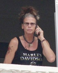 steven_tyler_old_woman_7