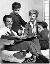 Cleaver_family_Leave_it_to_Beaver_1960