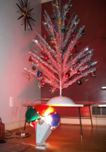 20260517-SilverChristmasTree.jpg