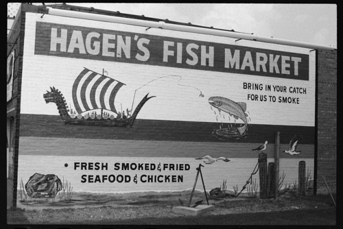 20260922-5635WMontroseAveChicagoILHagensFishMarket1977.jpg