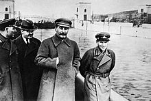 220px-Voroshilov,_Molotov,_Stalin,_with_Nikolai_Yezhov.jpg