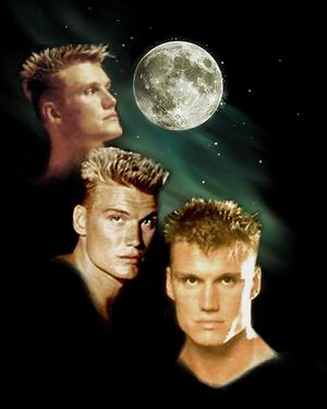 3-dolph-moon_sm.jpg