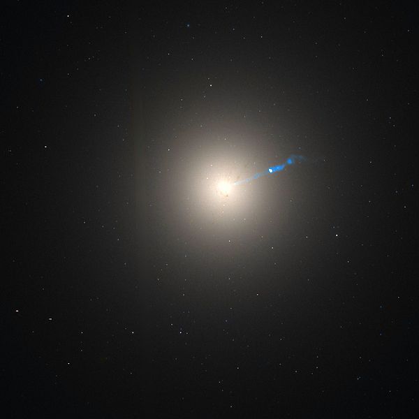 600px-Messier_87_Hubble_WikiSky.jpg