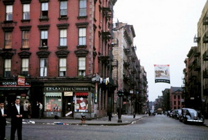 A-corner-on-west-Canal-St.-1942-520x351.jpg