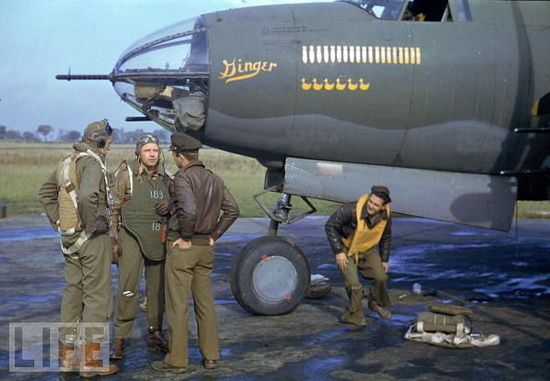 B26_crew_1944.jpg