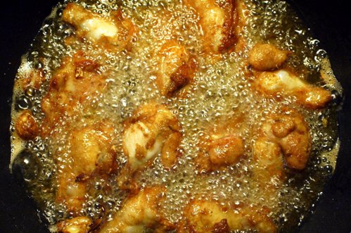 Deep_frying_chicken_upper_wing.JPG