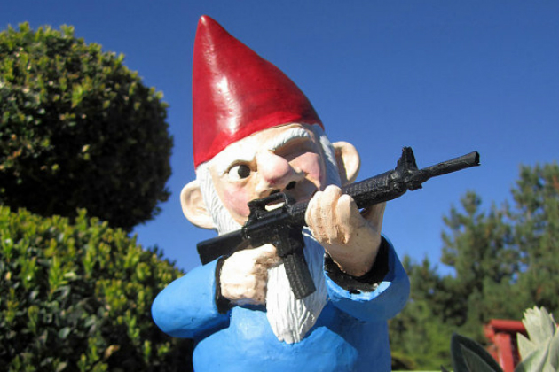 Garden-Gnomes-Go-on-the-Offensive5.jpg