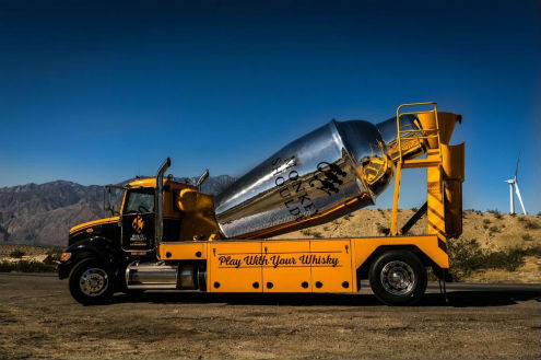 Giant-mixing-truck-serving-cocktails-in-Florida.jpg