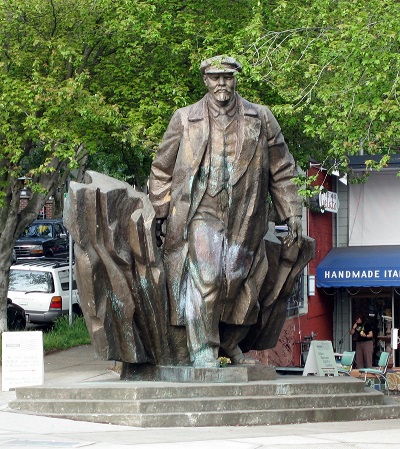 Lenin-statue-in-Fremon.jpg