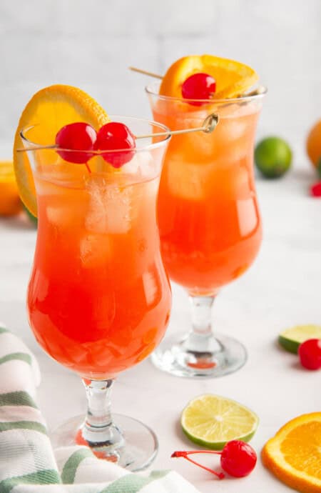 New-Orleans-Hurricane-Drink-2-450x690.jpg