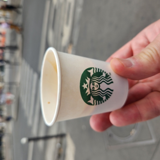 Starbuckssht26.jpg