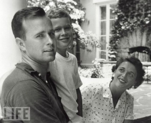 Young_GWBush_1955.jpg