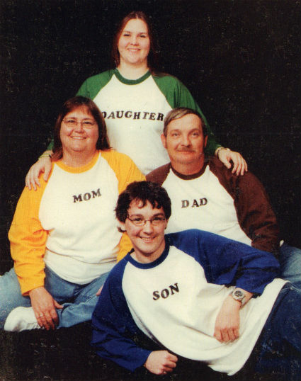 awkward-family-portrait-12.jpg