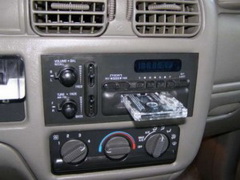 car-stereo-fakeout-300x225.jpg