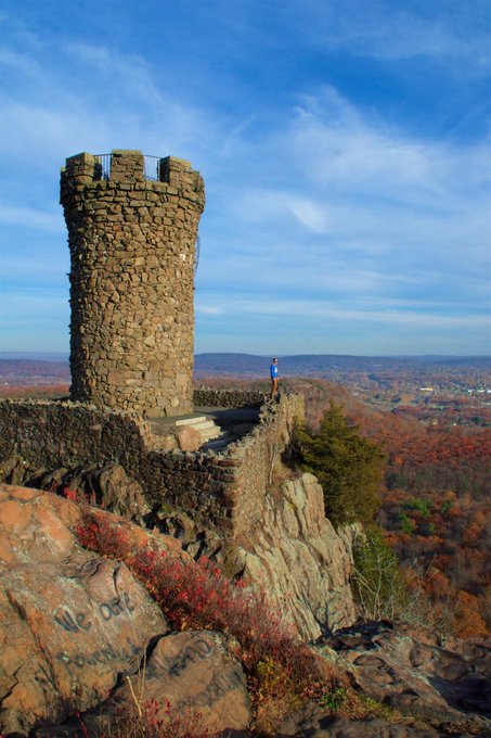 castkecraugneruduenCT.jpg