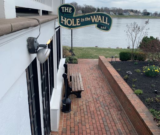 club-hole-in-wall.jpg