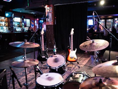 divebarband.jpg