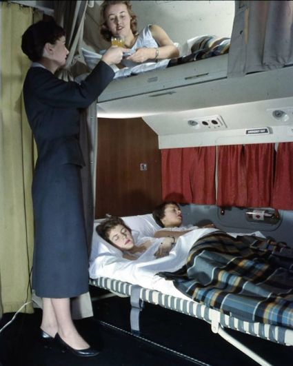 doof-60s-plane-bunkbeds.jpg