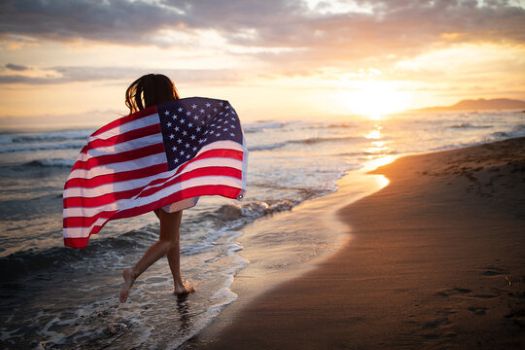 doof-flag-running-beach.jpg