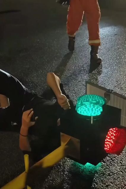 doof-traffic-light-head.jpg