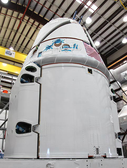 dragon-spacecraft-final-processing.jpg