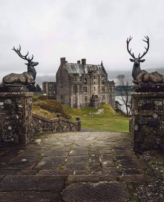 duntrunecastlescotland.jpg