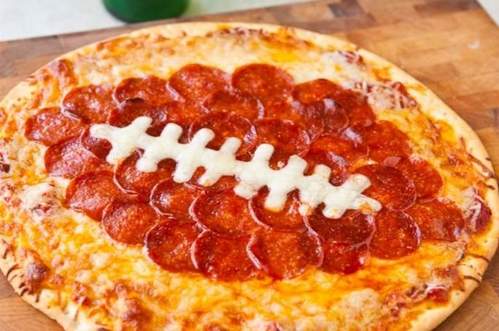 footballpizza.jpg