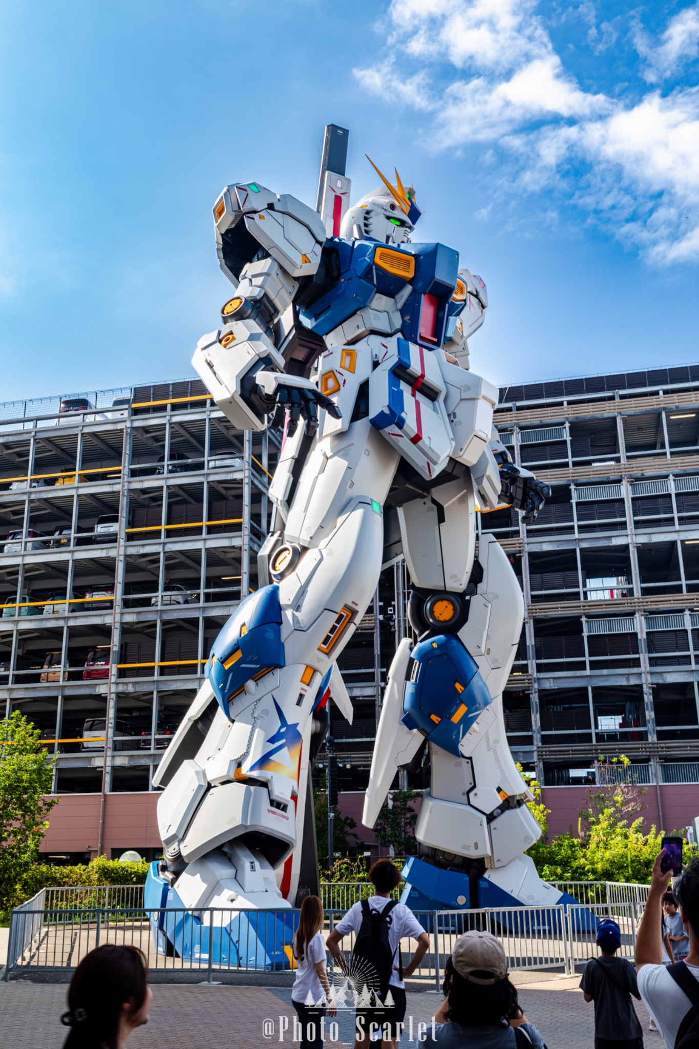 fullsizegundam.jpg