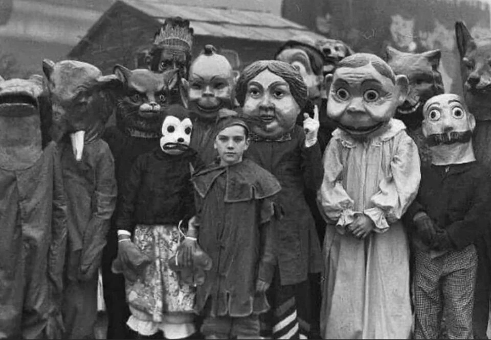 halloweeninthe1930s.jpg