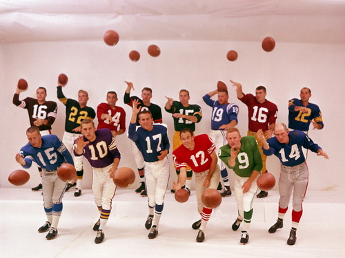 life-14-nfl-quarterbacks-1961-color.jpg