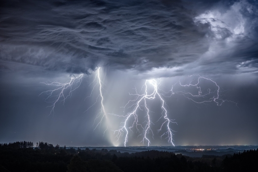 lightning2025.jpg