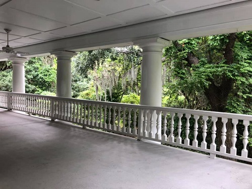 magnoliaplantporch.jpg