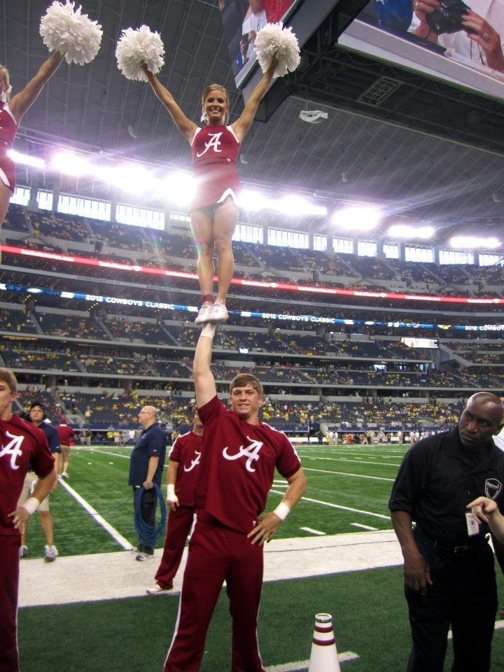 malecheerleadercollege.jpg