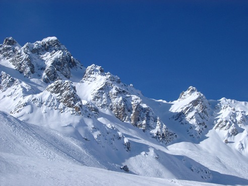 mountains_snow2000.jpg