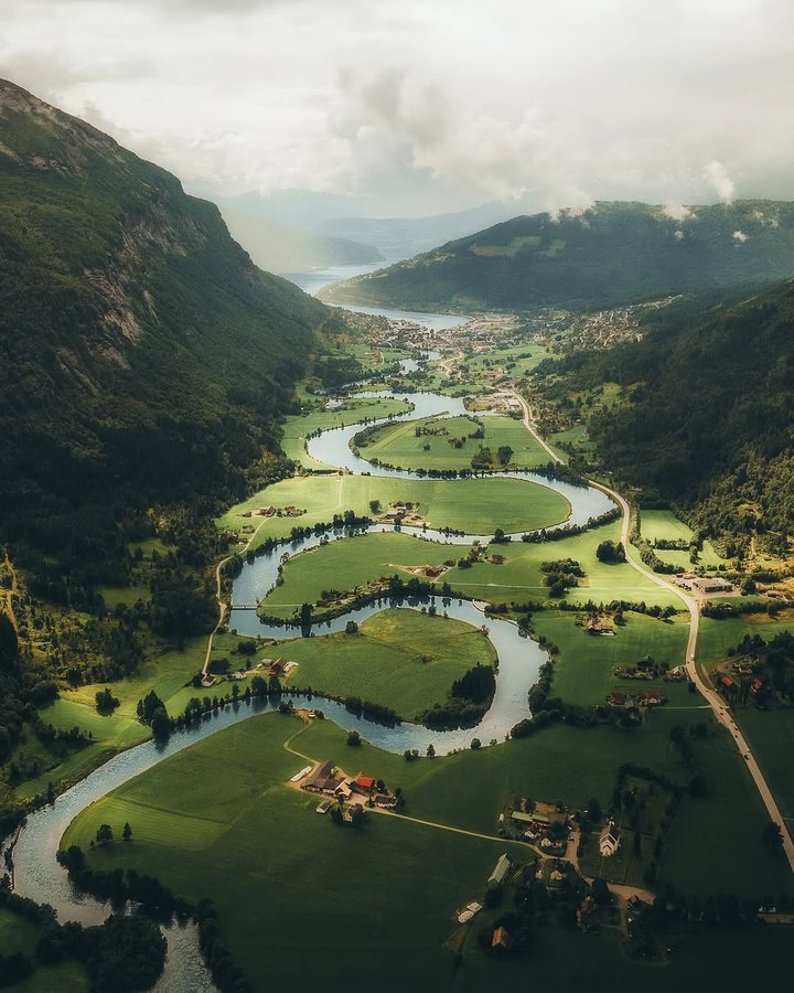 norwayriver.jpg