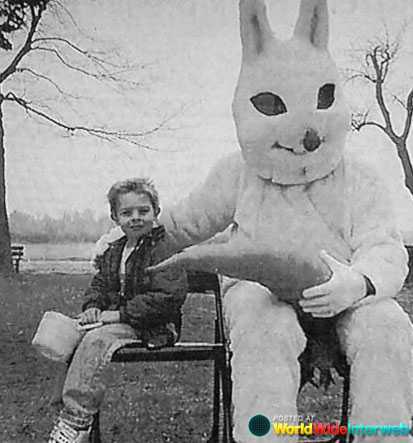 strange-easter-bunny-.jpg