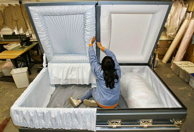 super-sized-coffins.jpg