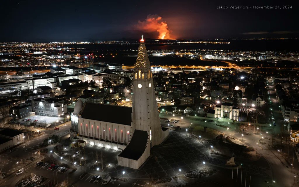 volcanoiceland.jpg