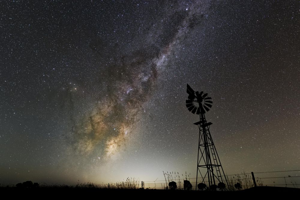 windmillwithgalaxy.jpg